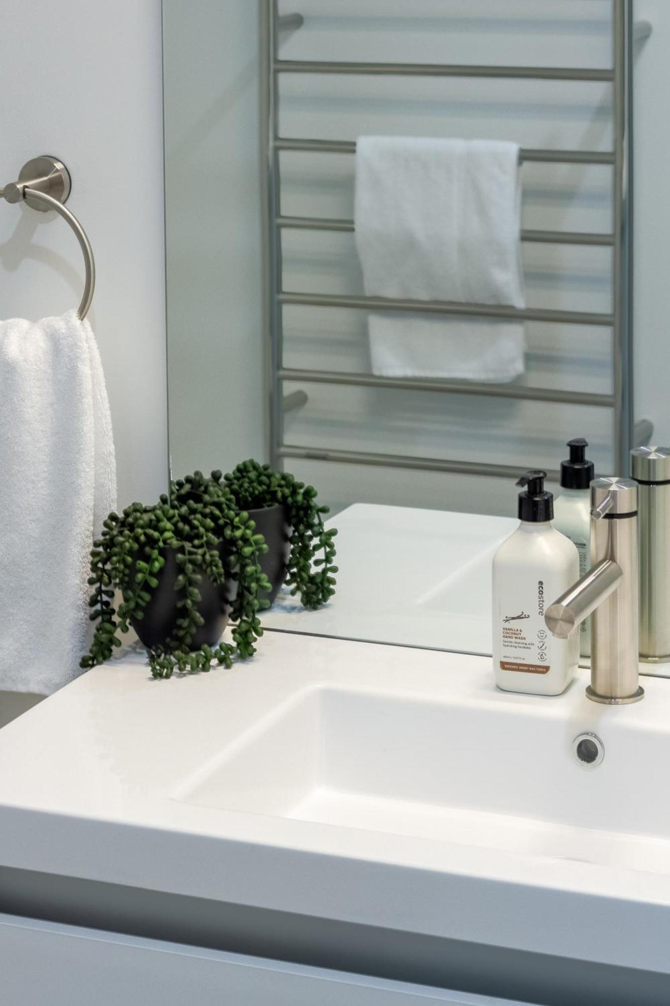 Unbeatable Central City Location 2 Bed Single Lvl Christchurch Ngoại thất bức ảnh